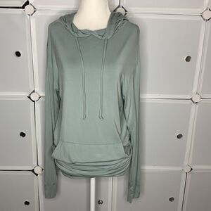 Sol & Mane Tadasana Hoodie Long Sleeve Hooded Pullover Top Size Small